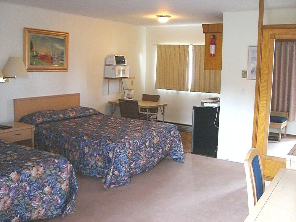 A-1 Alberni Inn Port Alberni Exterior foto
